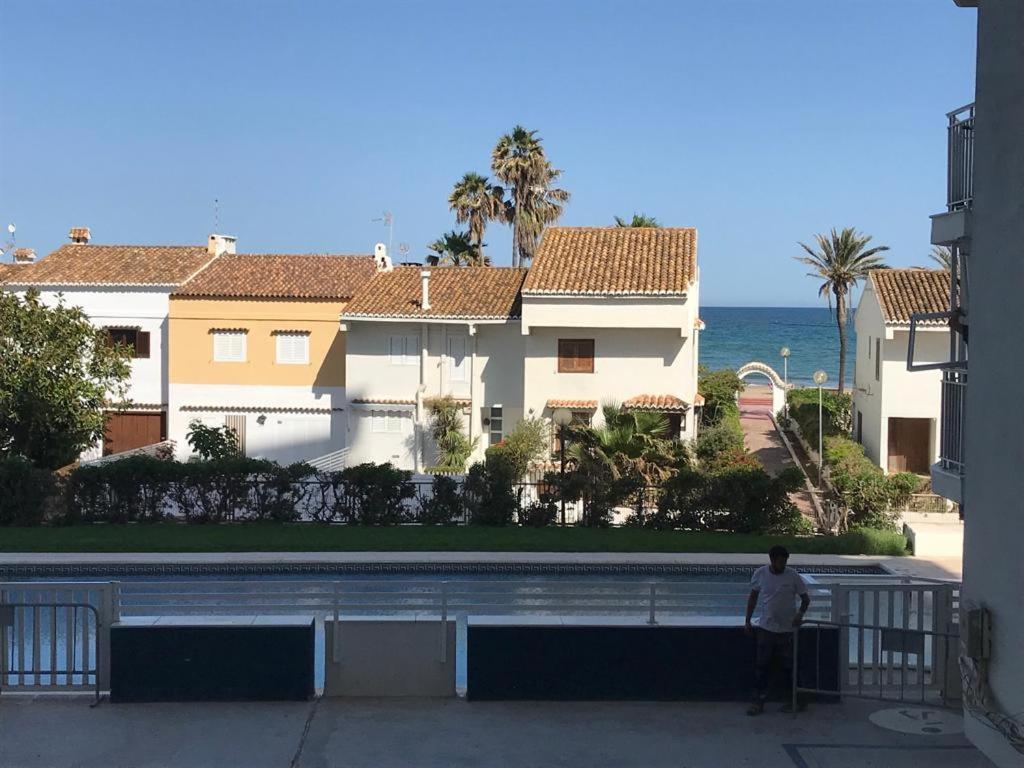 Apartamento En Complejo Residencial Con Piscina Y Garaje Frente Al Mar Valencia Luaran gambar